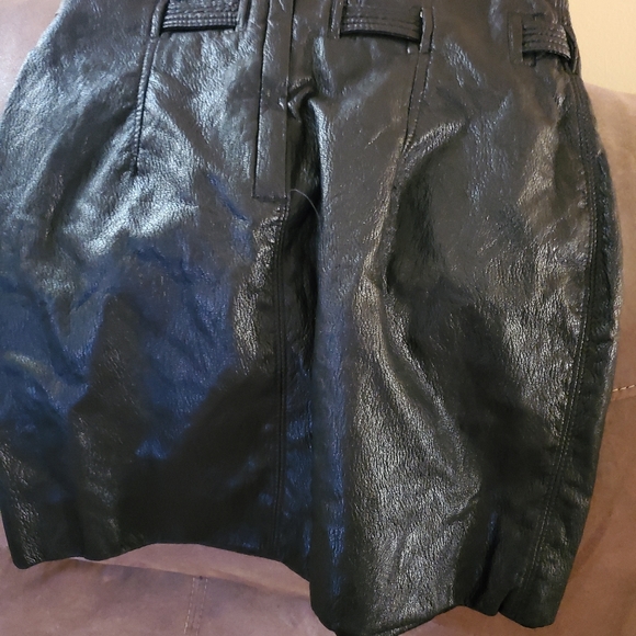Free people. Sz 0. Faux leather skirt. - Picture 12 of 15